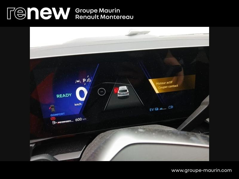 Photo 15 de l’annonce de RENAULT  d’occasion à vendre à VARENNES SUR SEINE