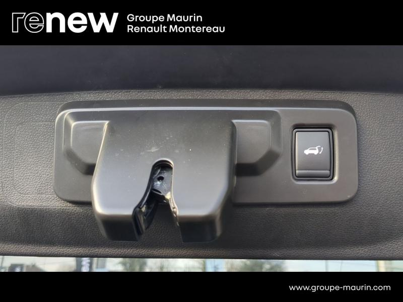 Photo 16 de l’annonce de RENAULT  d’occasion à vendre à VARENNES SUR SEINE