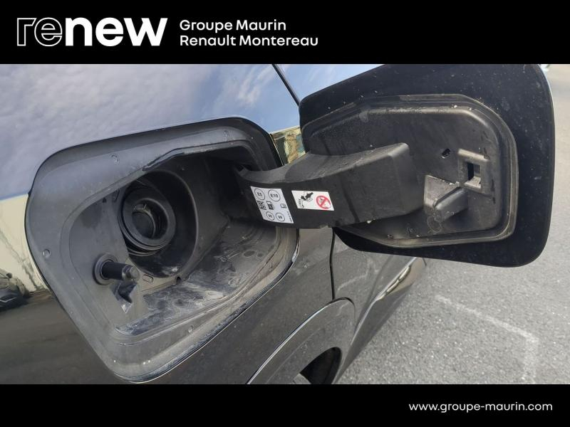 Photo 18 de l’annonce de RENAULT  d’occasion à vendre à VARENNES SUR SEINE