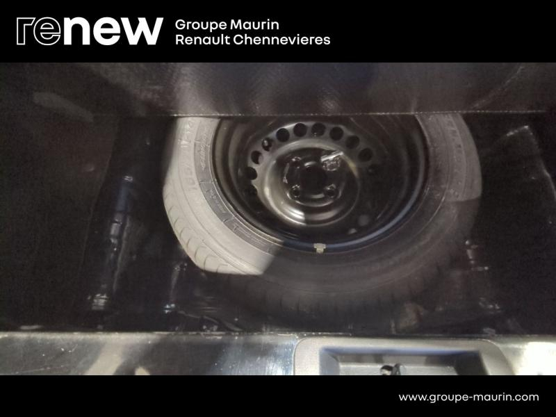 Photo 13 de l’annonce de DACIA Spring d’occasion à vendre à CHENNEVIÈRES-SUR-MARNE