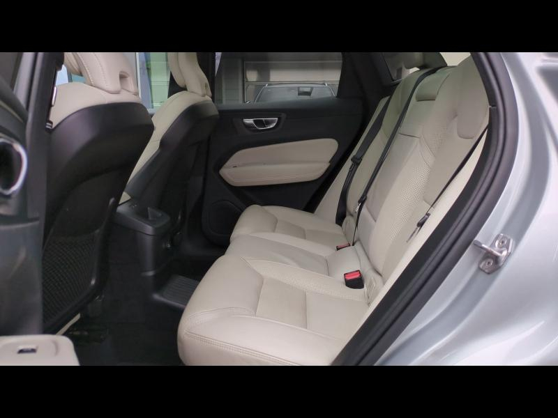 Photo 8 de l’annonce de VOLVO XC60 d’occasion à vendre à AIX-EN-PROVENCE