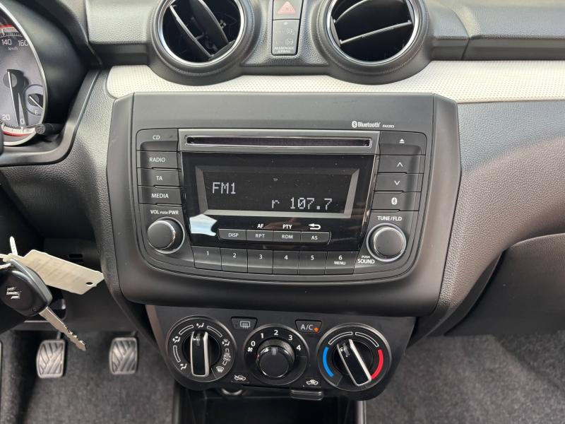 Photo 12 de l’annonce de SUZUKI Swift d’occasion à vendre à LA GARDE