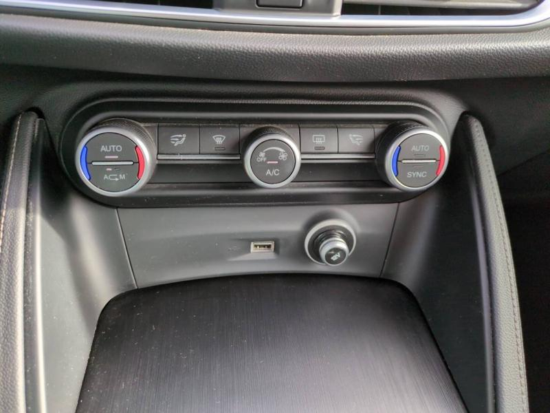 Photo 10 de l’annonce de ALFA ROMEO Stelvio d’occasion à vendre à NÎMES