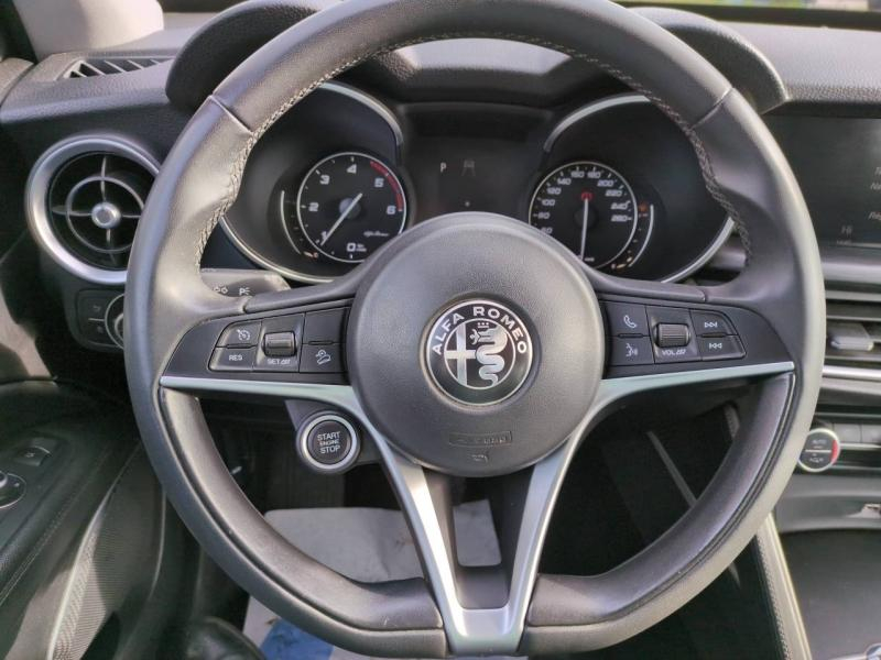 Photo 12 de l’annonce de ALFA ROMEO Stelvio d’occasion à vendre à NÎMES