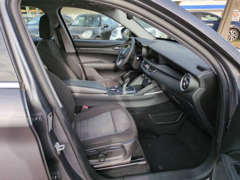 Photo 16 de l’annonce de ALFA ROMEO Stelvio d’occasion à vendre à NÎMES