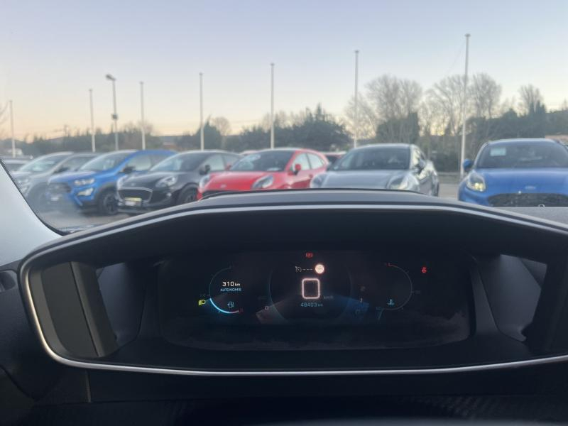 Photo 9 de l’annonce de PEUGEOT 2008 d’occasion à vendre à AIX-EN-PROVENCE