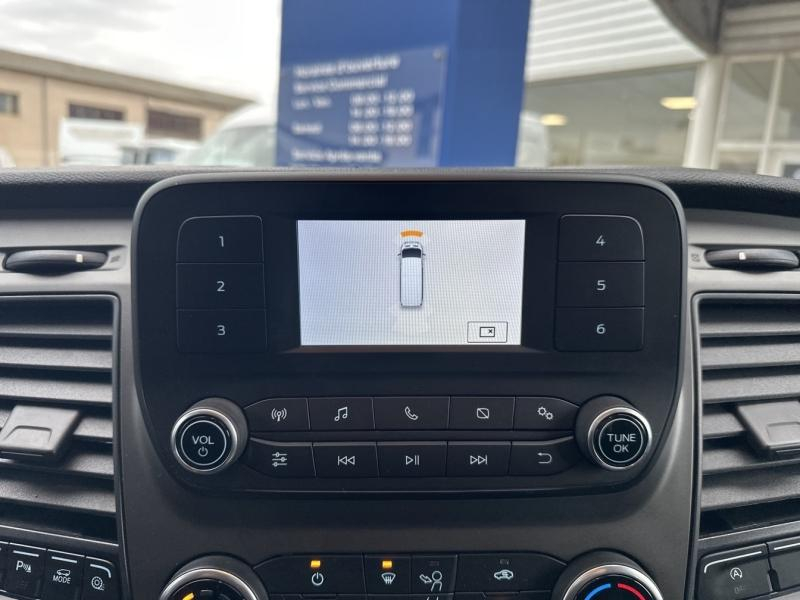 Photo 13 de l’annonce de FORD Transit Custom Kombi d’occasion à vendre à MARTIGUES