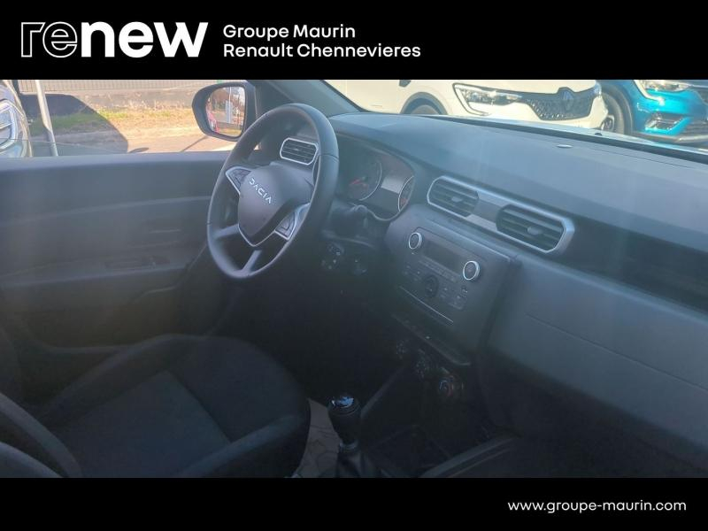 Photo 10 de l’annonce de DACIA Duster d’occasion à vendre à CHENNEVIÈRES-SUR-MARNE