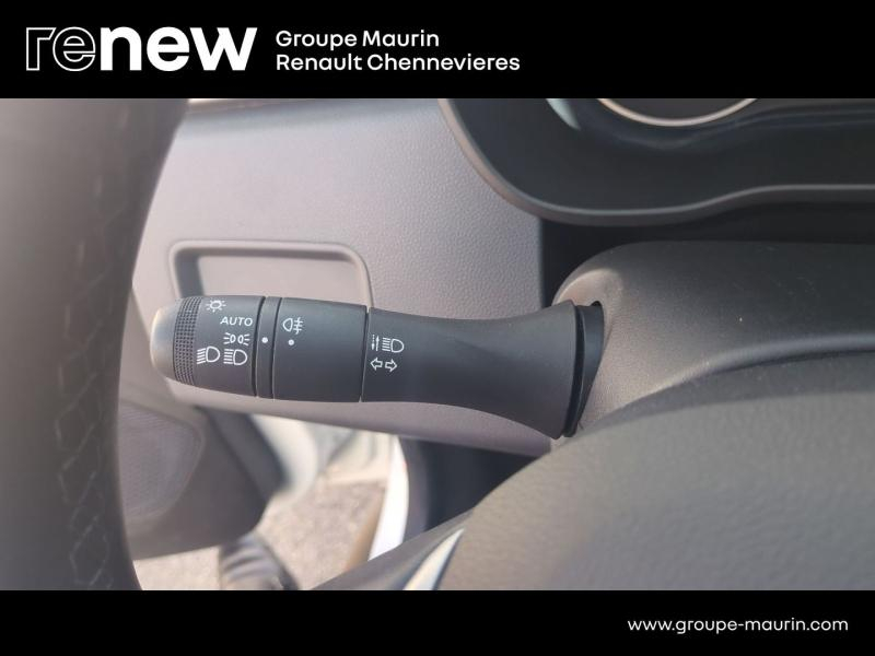 Photo 17 de l’annonce de DACIA Duster d’occasion à vendre à CHENNEVIÈRES-SUR-MARNE