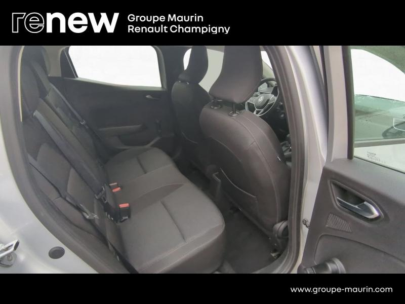 Photo 16 de l’annonce de RENAULT Clio d’occasion à vendre à CHENNEVIÈRES-SUR-MARNE