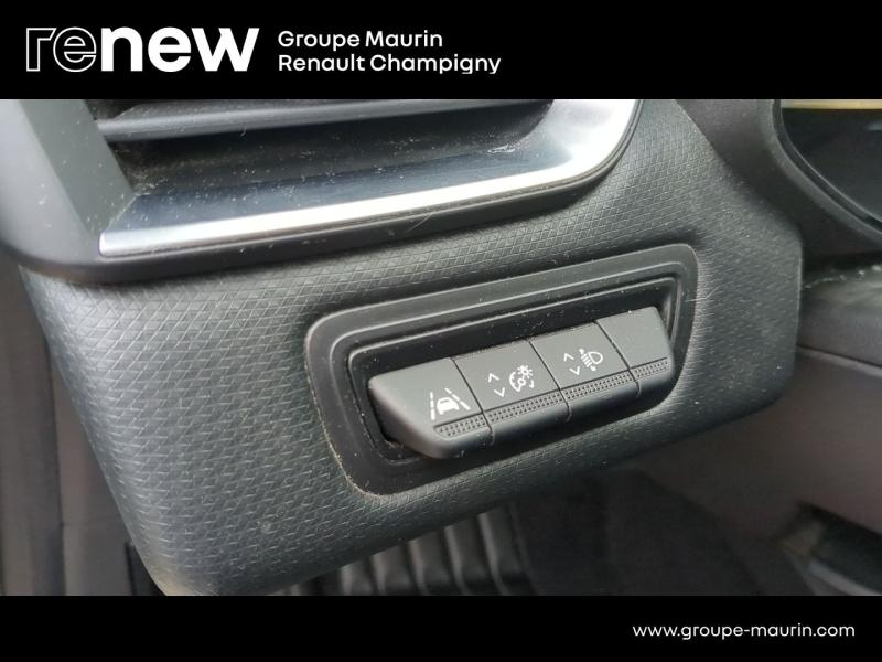 Photo 19 de l’annonce de RENAULT Clio d’occasion à vendre à CHENNEVIÈRES-SUR-MARNE