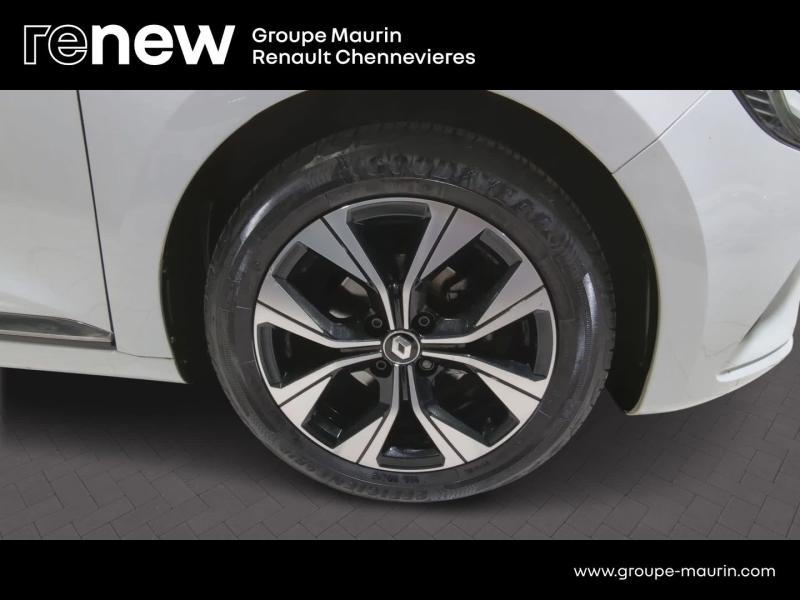 Photo 11 de l’annonce de RENAULT Clio d’occasion à vendre à CHENNEVIÈRES-SUR-MARNE