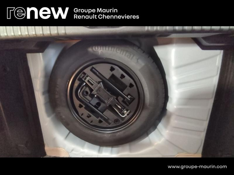 Photo 14 de l’annonce de RENAULT Clio d’occasion à vendre à CHENNEVIÈRES-SUR-MARNE