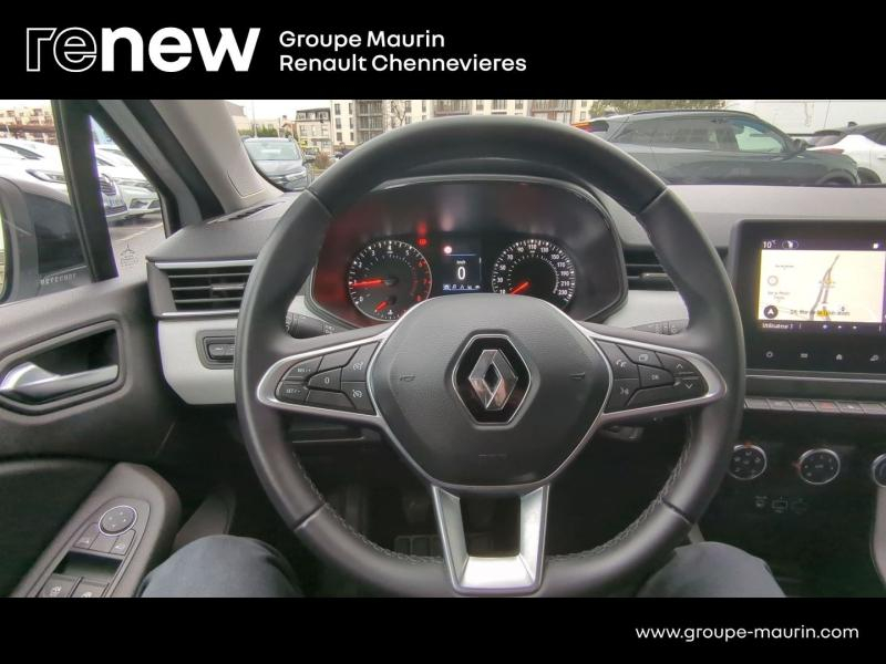 Photo 15 de l’annonce de RENAULT Clio d’occasion à vendre à CHENNEVIÈRES-SUR-MARNE