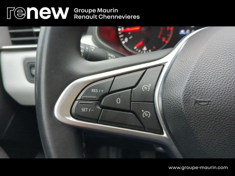 Photo 16 de l’annonce de RENAULT Clio d’occasion à vendre à CHENNEVIÈRES-SUR-MARNE