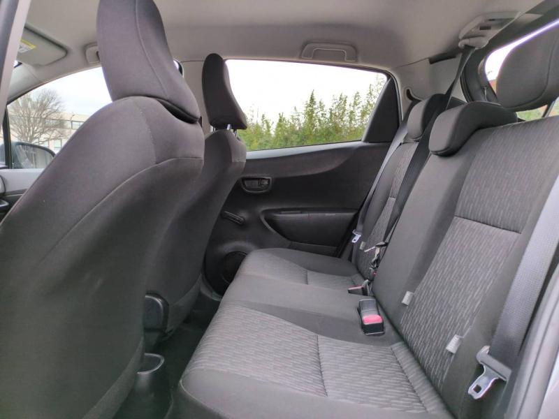 Photo 17 de l’annonce de TOYOTA Yaris d’occasion à vendre à NÎMES