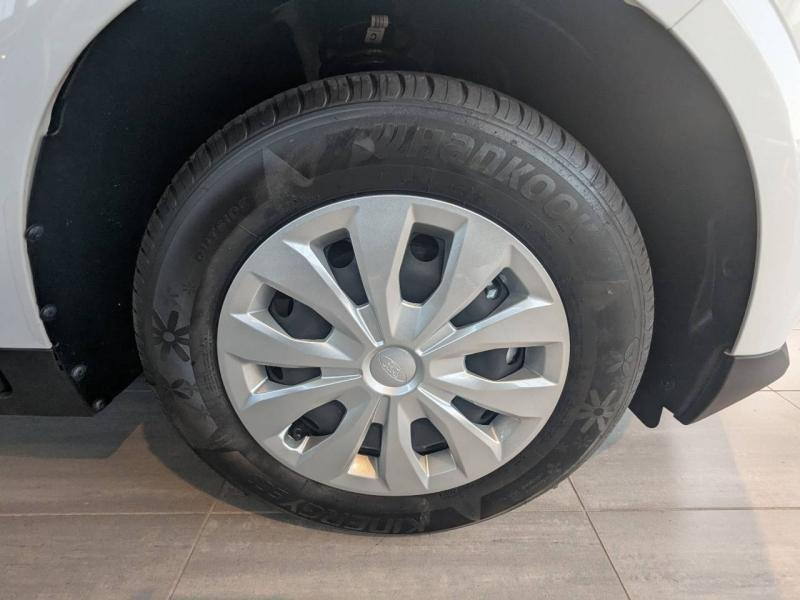 Photo 10 de l’annonce de FORD Transit Courier VUL d’occasion à vendre à FRÉJUS