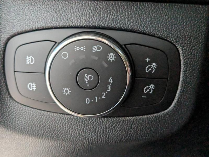 Photo 14 de l’annonce de FORD Transit Courier VUL d’occasion à vendre à FRÉJUS