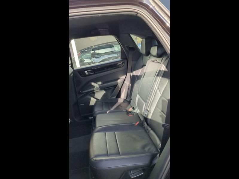 Photo 12 de l’annonce de PORSCHE Cayenne d’occasion à vendre à GAP