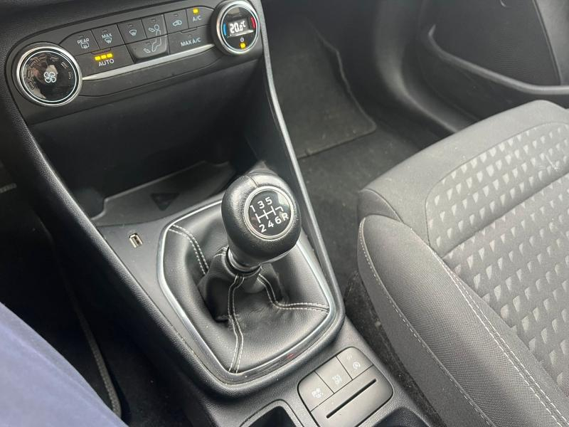 Photo 17 de l’annonce de FORD Fiesta d’occasion à vendre à NARBONNE