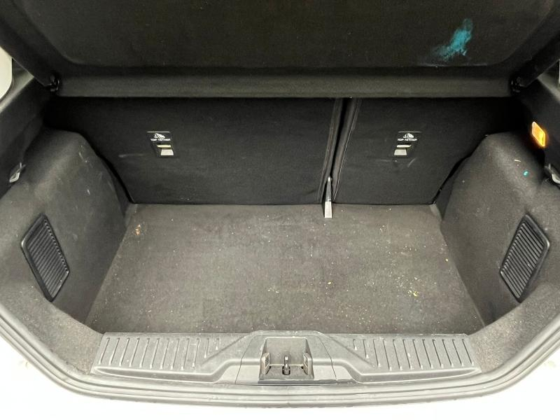 Photo 19 de l’annonce de FORD Fiesta d’occasion à vendre à NARBONNE