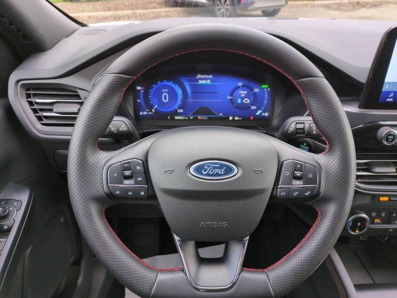 Photo 12 de l’annonce de FORD Kuga d’occasion à vendre à NÎMES