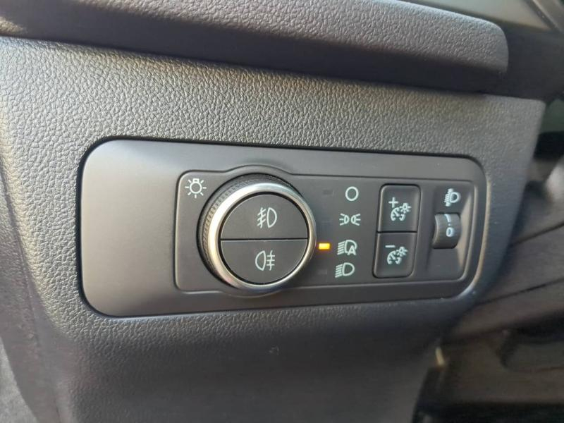 Photo 18 de l’annonce de FORD Kuga d’occasion à vendre à CARPENTRAS