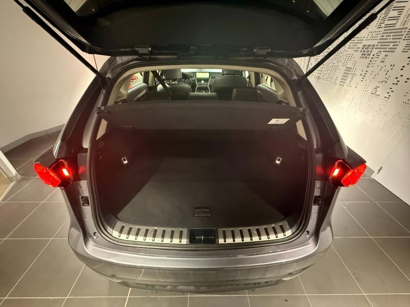 Photo 8 de l’annonce de LEXUS NX d’occasion à vendre à MONTFAVET