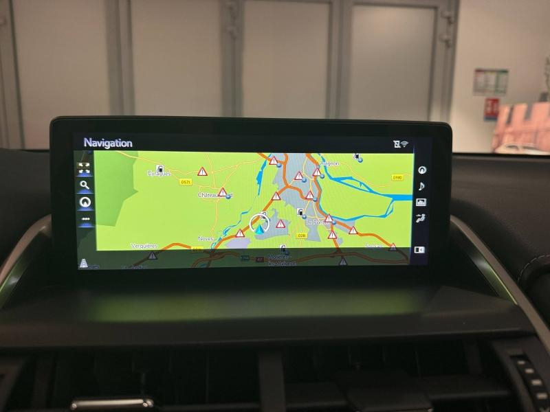 Photo 14 de l’annonce de LEXUS NX d’occasion à vendre à MONTFAVET