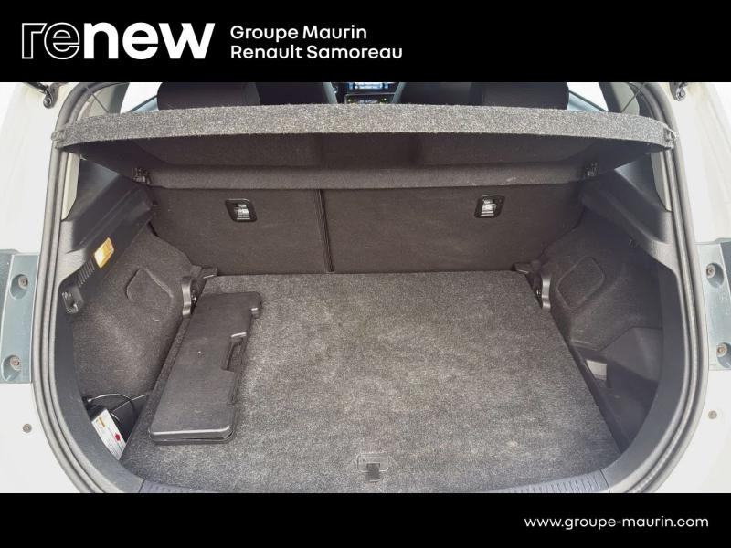 Photo 9 de l’annonce de TOYOTA Auris d’occasion à vendre à SAMOREAU