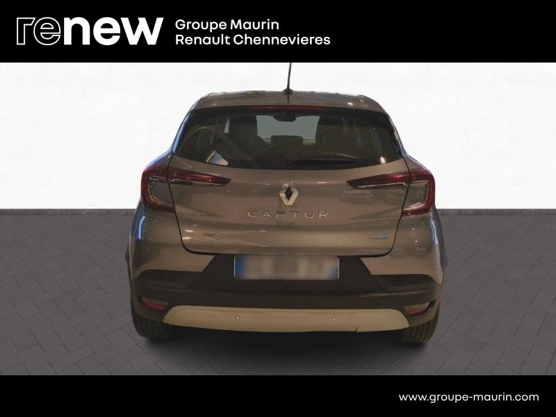 Photo 4 de l’annonce de RENAULT Captur d’occasion à vendre à CHENNEVIÈRES-SUR-MARNE