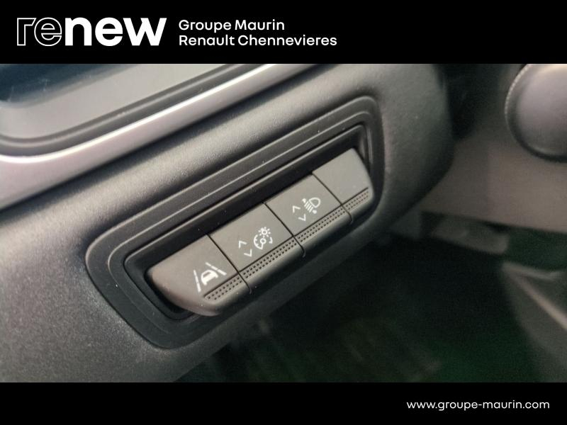 Photo 16 de l’annonce de RENAULT Captur d’occasion à vendre à CHENNEVIÈRES-SUR-MARNE