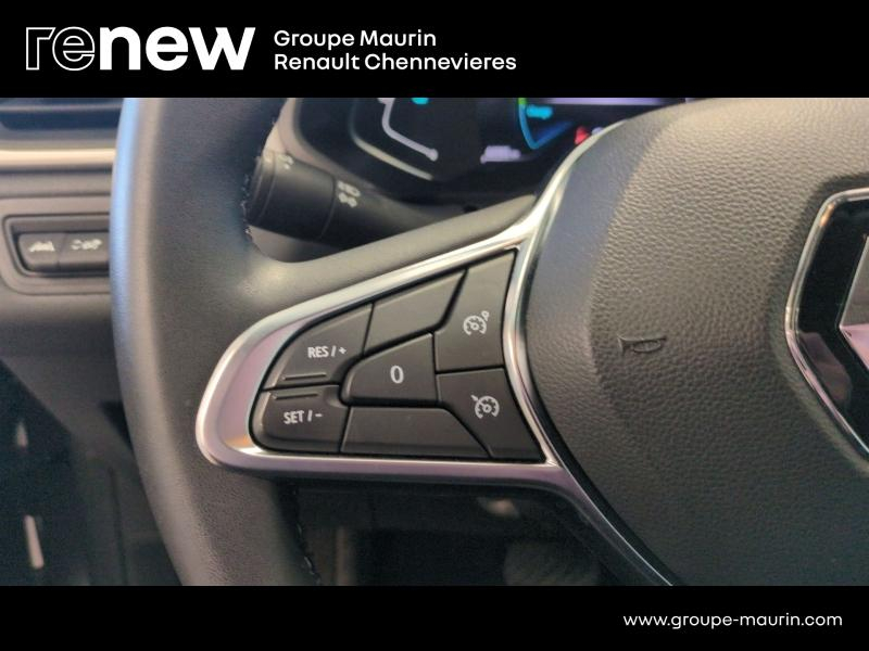 Photo 17 de l’annonce de RENAULT Captur d’occasion à vendre à CHENNEVIÈRES-SUR-MARNE