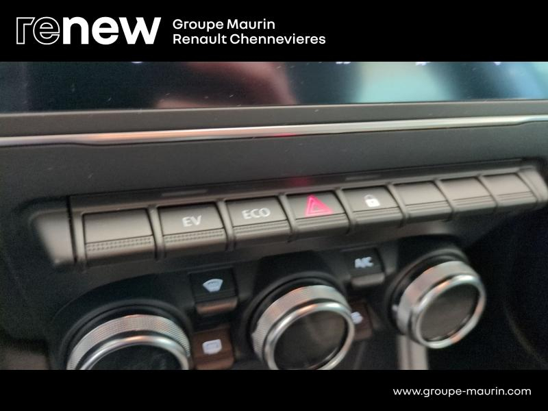 Photo 19 de l’annonce de RENAULT Captur d’occasion à vendre à CHENNEVIÈRES-SUR-MARNE