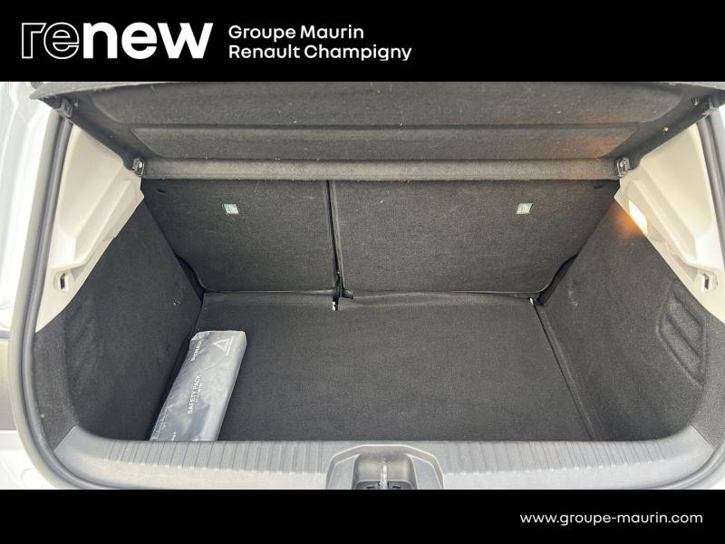 Photo 11 de l’annonce de RENAULT Clio d’occasion à vendre à CHENNEVIÈRES-SUR-MARNE