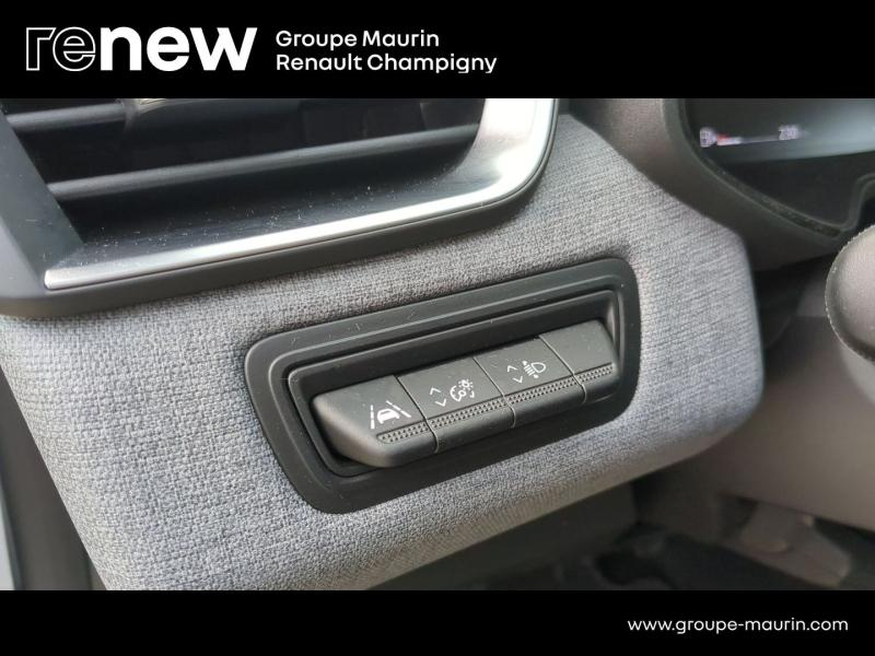 Photo 18 de l’annonce de RENAULT Clio d’occasion à vendre à CHENNEVIÈRES-SUR-MARNE