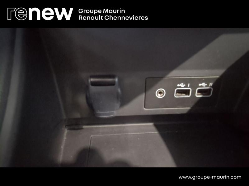 Photo 18 de l’annonce de RENAULT Captur d’occasion à vendre à CHENNEVIÈRES-SUR-MARNE