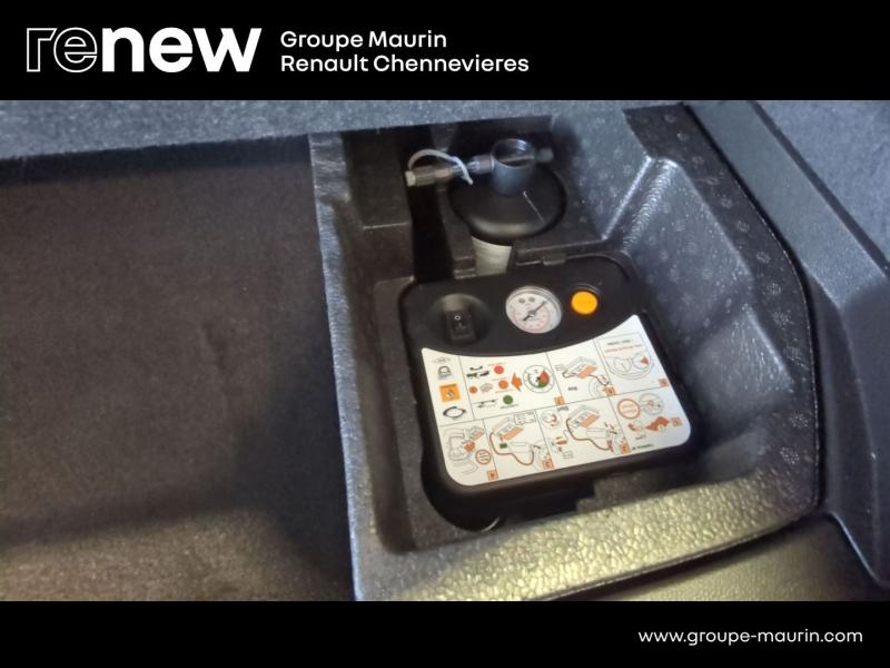 Photo 13 de l’annonce de RENAULT Captur d’occasion à vendre à CHENNEVIÈRES-SUR-MARNE