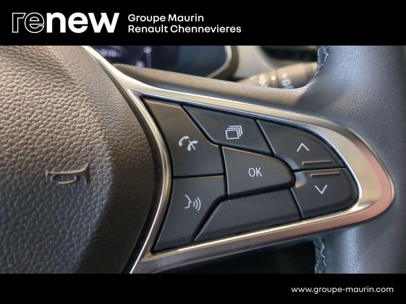 Photo 17 de l’annonce de RENAULT Captur d’occasion à vendre à CHENNEVIÈRES-SUR-MARNE