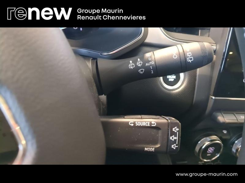 Photo 19 de l’annonce de RENAULT Captur d’occasion à vendre à CHENNEVIÈRES-SUR-MARNE