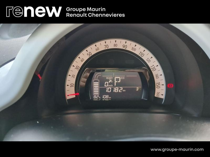 Photo 20 de l’annonce de RENAULT Twingo d’occasion à vendre à CHENNEVIÈRES-SUR-MARNE