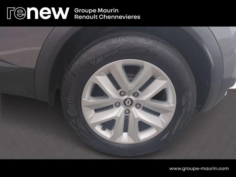 Photo 12 de l’annonce de RENAULT Captur d’occasion à vendre à CHENNEVIÈRES-SUR-MARNE