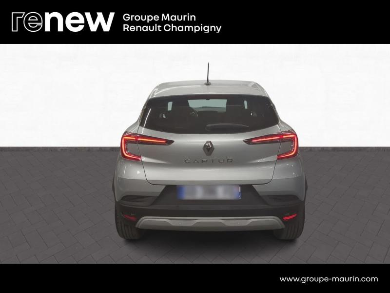 Photo 6 de l’annonce de RENAULT Captur d’occasion à vendre à CHENNEVIÈRES-SUR-MARNE