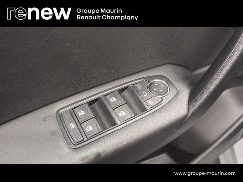 Photo 17 de l’annonce de RENAULT Captur d’occasion à vendre à CHENNEVIÈRES-SUR-MARNE