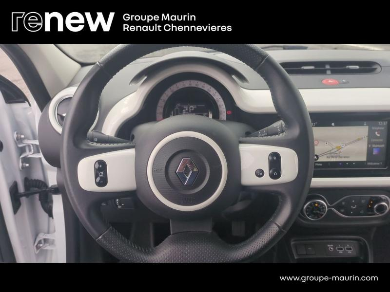 Photo 17 de l’annonce de RENAULT Twingo d’occasion à vendre à CHENNEVIÈRES-SUR-MARNE