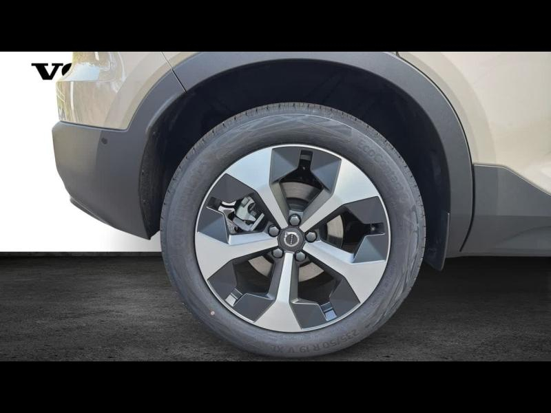 Photo 11 de l’annonce de VOLVO XC40 d’occasion à vendre à AIX-EN-PROVENCE