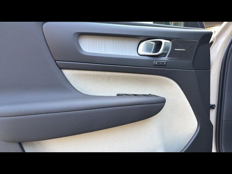 Photo 15 de l’annonce de VOLVO XC40 d’occasion à vendre à AIX-EN-PROVENCE