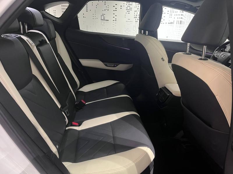 Photo 11 de l’annonce de LEXUS NX d’occasion à vendre à LATTES