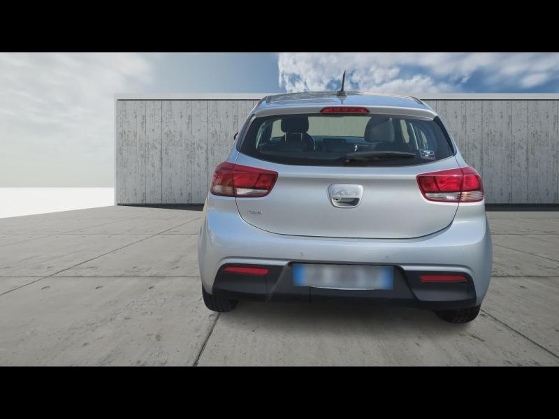 Photo 19 de l’annonce de KIA Rio d’occasion à vendre à GAP