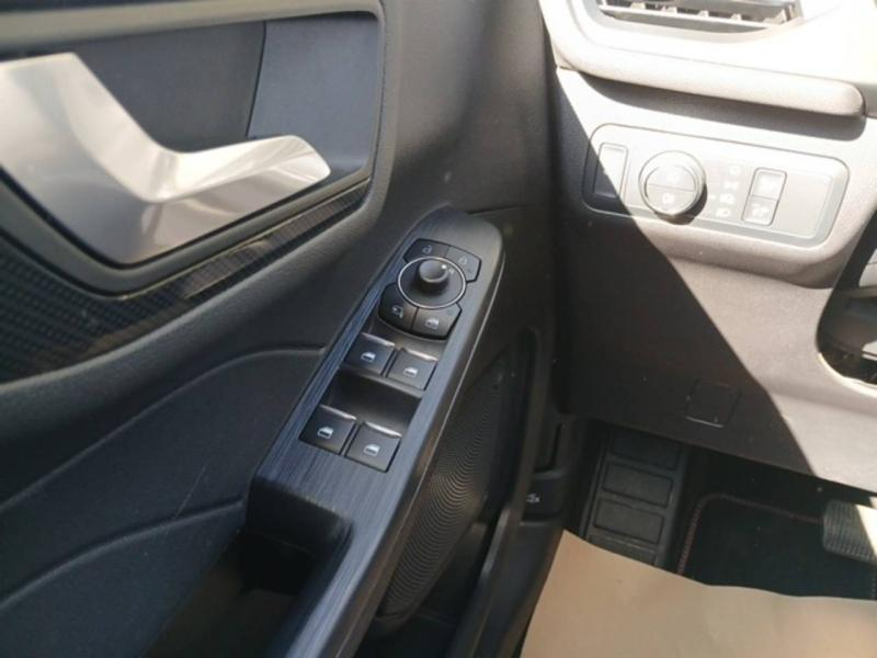 Photo 14 de l’annonce de FORD Kuga d’occasion à vendre à NÎMES